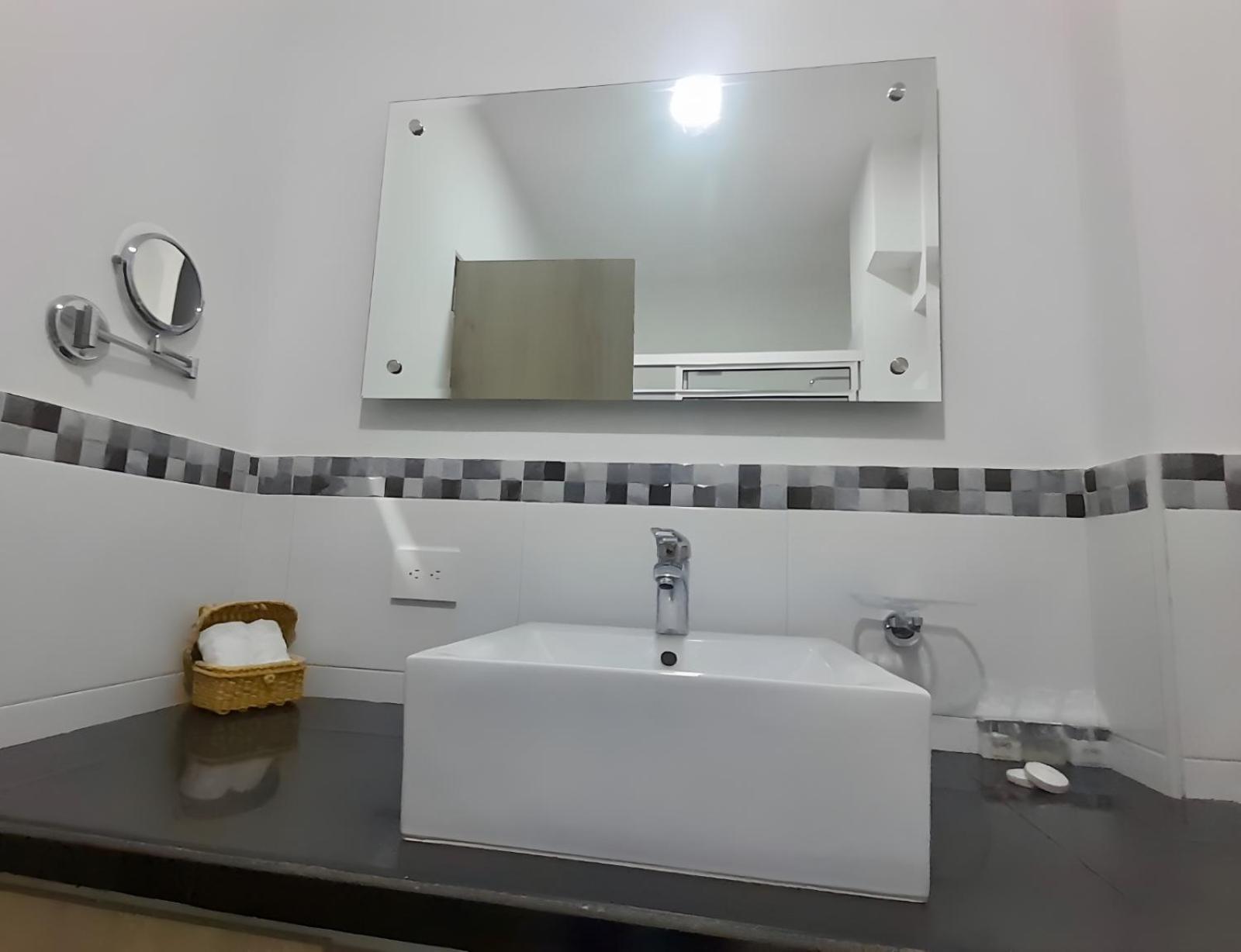 On Apartasuites カリ エクステリア 写真